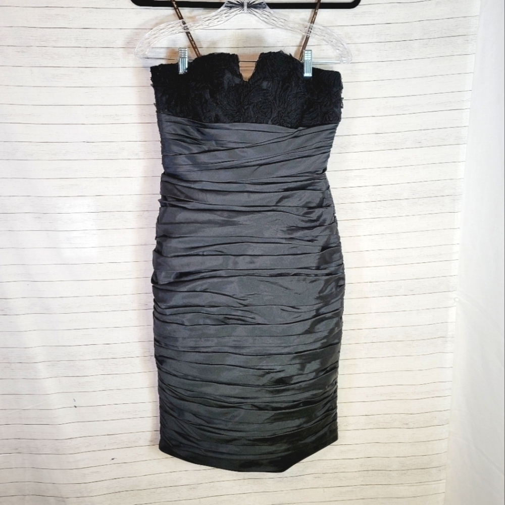 MONIQUE LHUILLIER BRIDESMAIDS BLACK STRAPLESS RUCHED DRESS, SZ 4